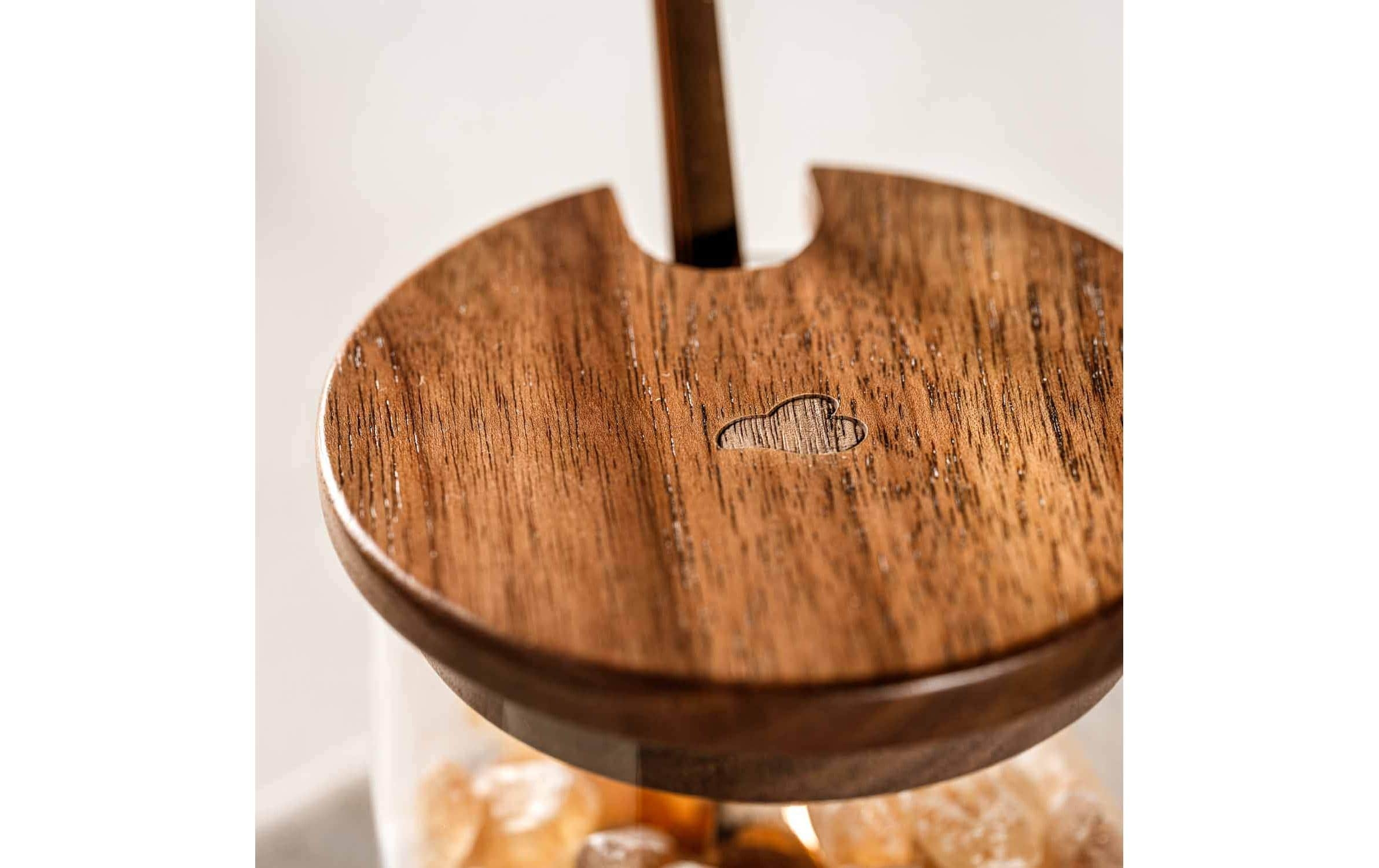 Holz, Hartholz, Gebeiztes Holz