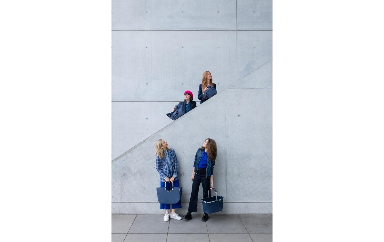 Person, Kleidung, Mantel, Schuhe, Schuh