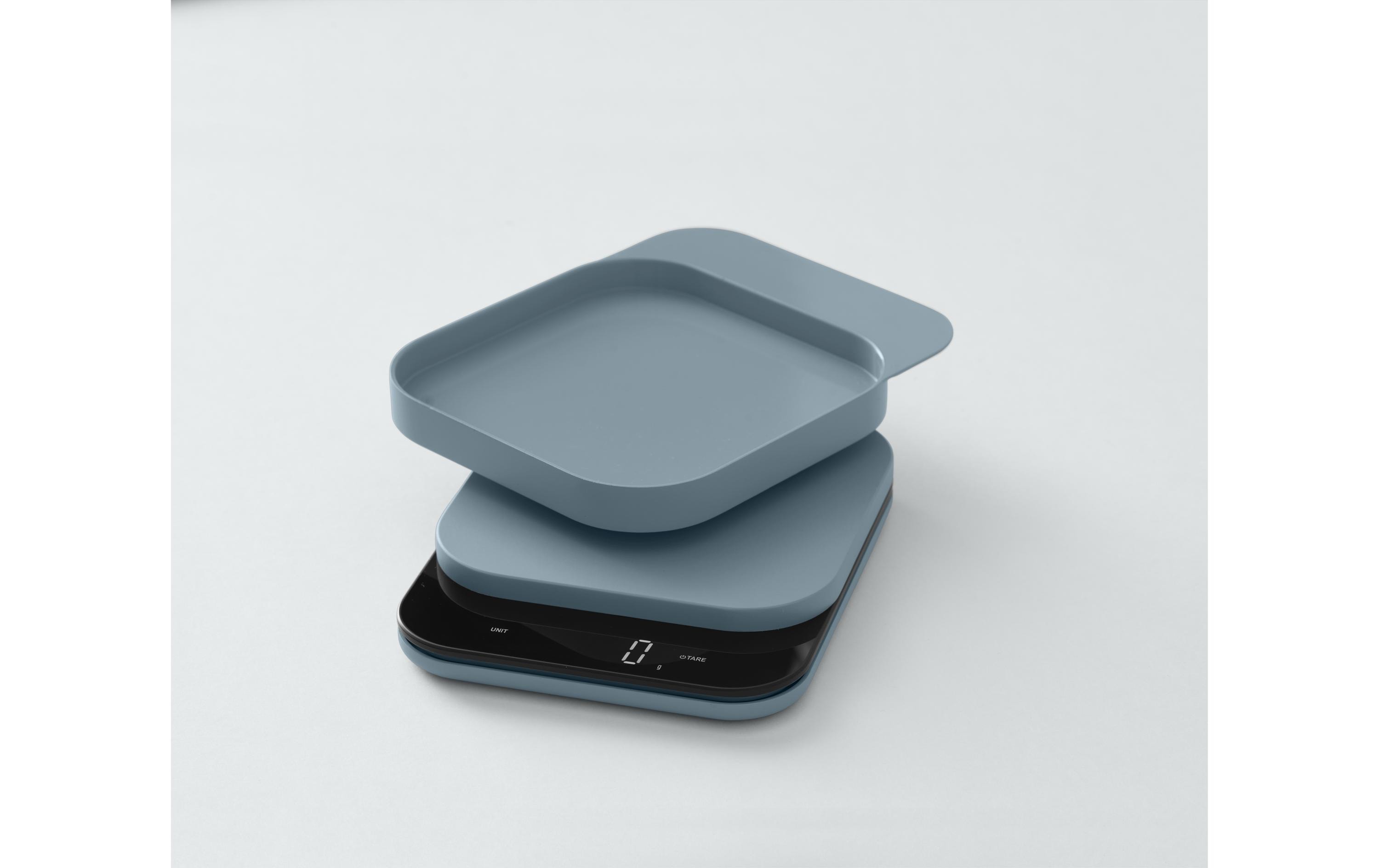 Küchenwaage, digitale Waage, blau-grau, quadratischer Teller, gestapelte Waagen