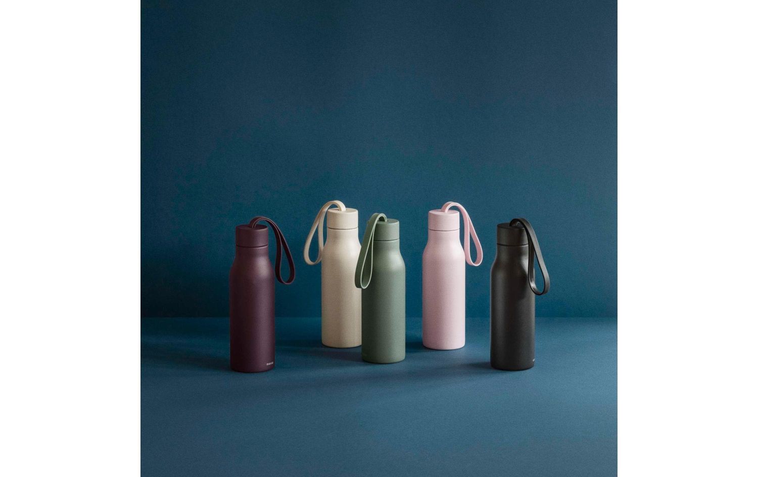 Wasserflasche, Flasche, Trinkflasche, Stoffmantel, Mehrfarbig