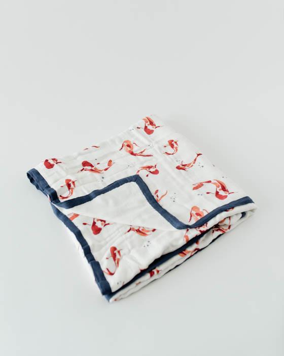 Deluxe Muslin Quilt - Fish Pond
