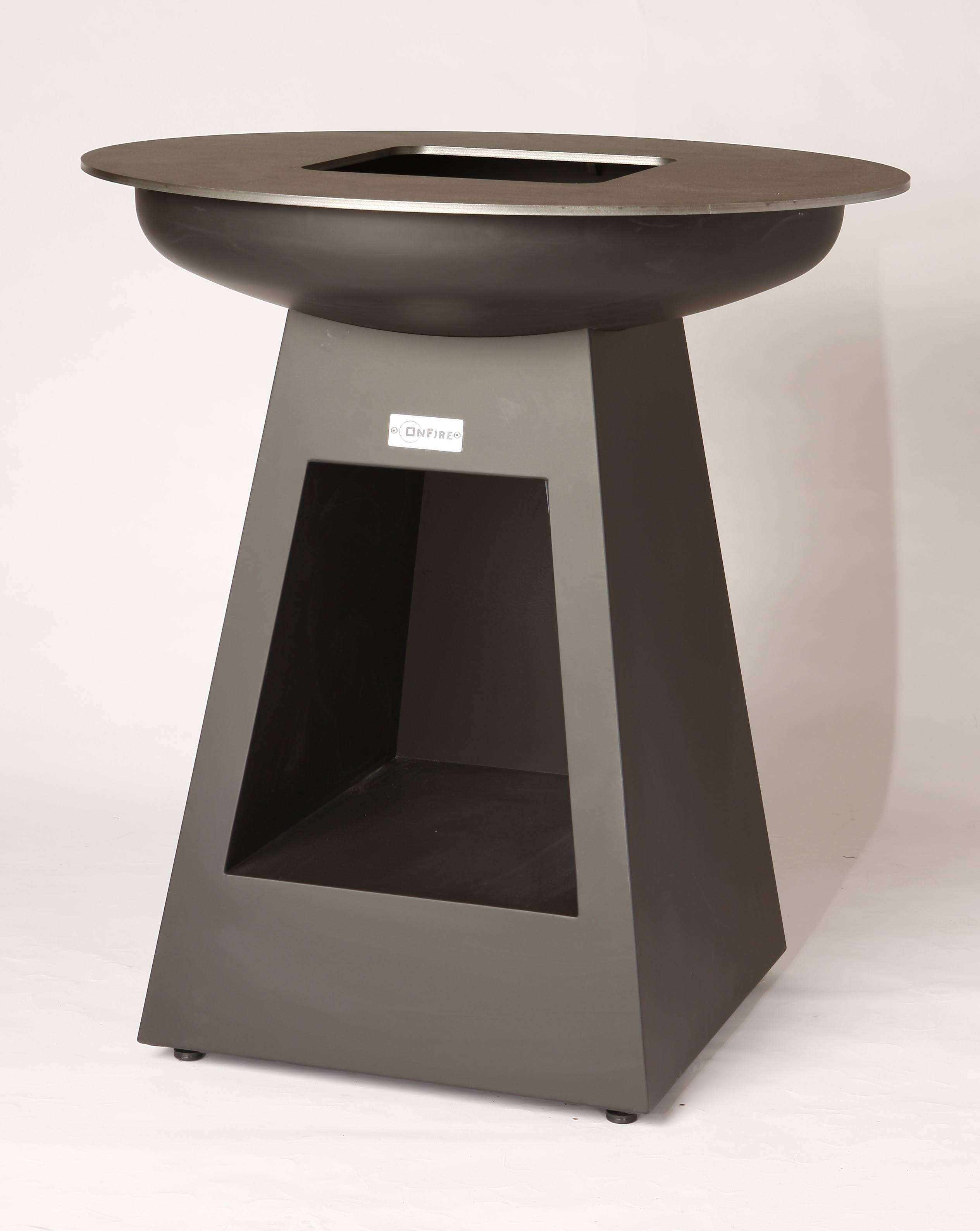 OnFire BBQ 95x86 cm mit Holzlager schwarz pulverbeschichtet