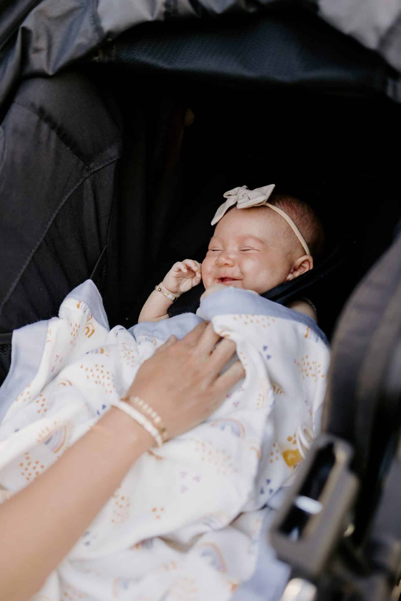 Deluxe Muslin Baby Blanket - Rainbows & Raindrops