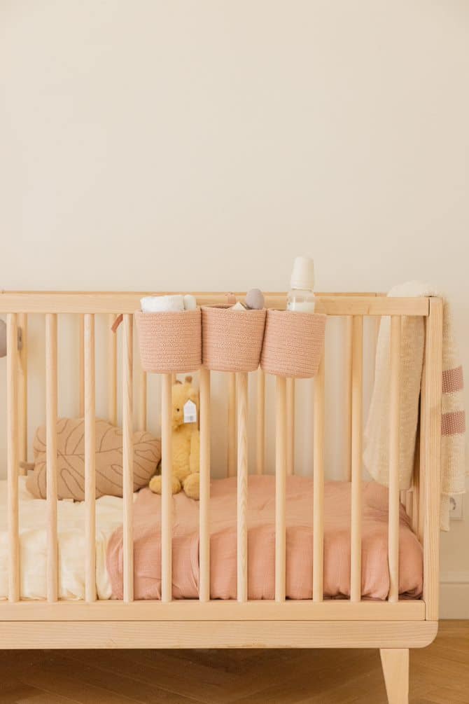 Crib Basket Bobby - Vintage Nude