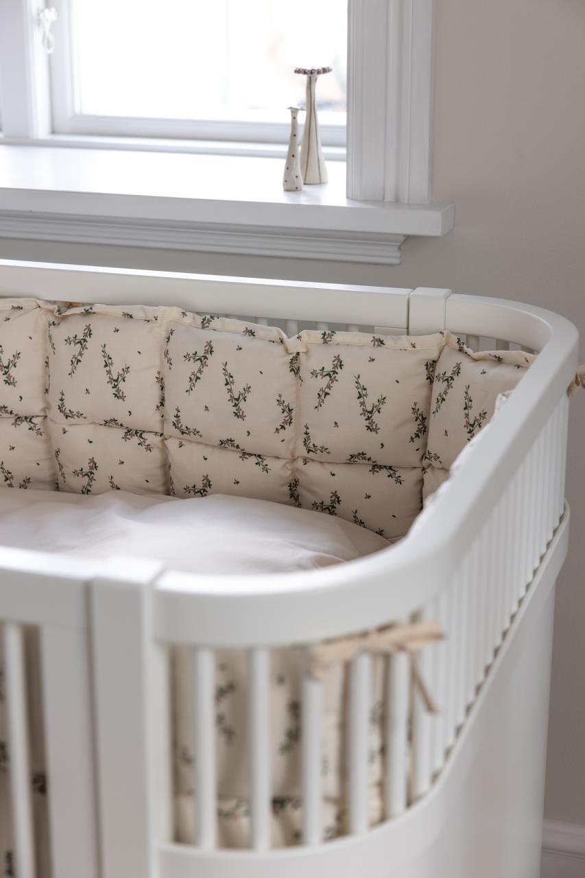 Krippe, Mobiliar, Bett für Säuglinge