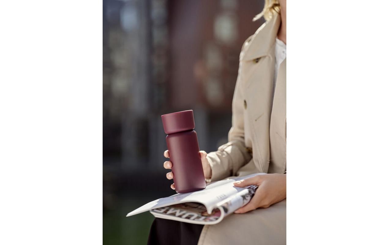 Bekleidung, Mantel, Flasche, Shaker