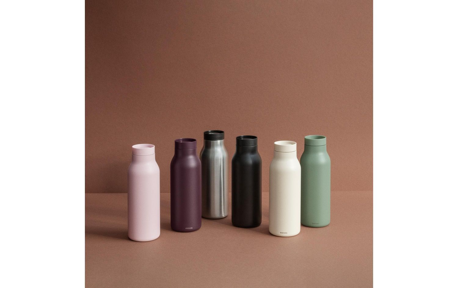 Flasche, Trinkflasche, Edelstahl, Mehrfarbig, Sportflasche, Trinkflasche, Stahlflasche, Vorratsflasche, einfarbig, Mehrfarbige Flaschen