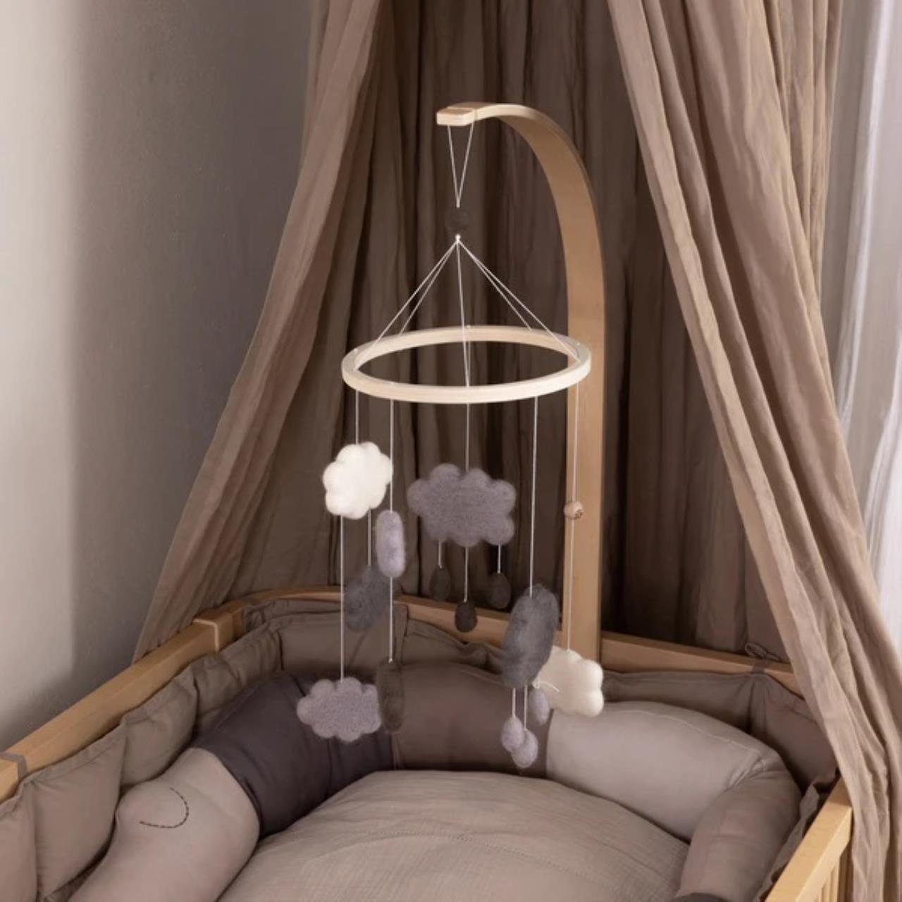 Mobile-Halter aus Holz, Wooden Edition Mobile-Halter aus Holz, Wooden Edition