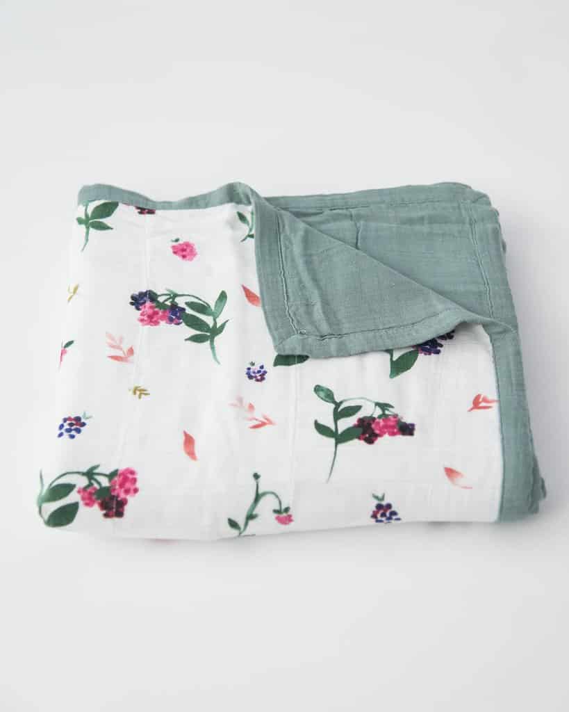 Deluxe Muslin Quilt - Berry Patch Deluxe Muslin Quilt - Berry Patch