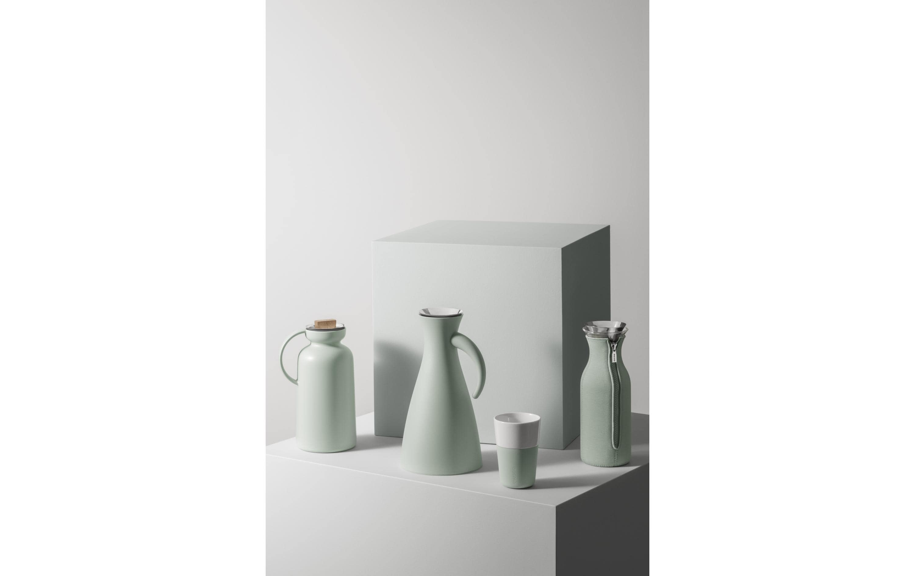 Pokal, Töpferei, Krug, Regal, Pokal, Töpferei, Krug, Regal, Pokal, Töpferei, Krug, Regal