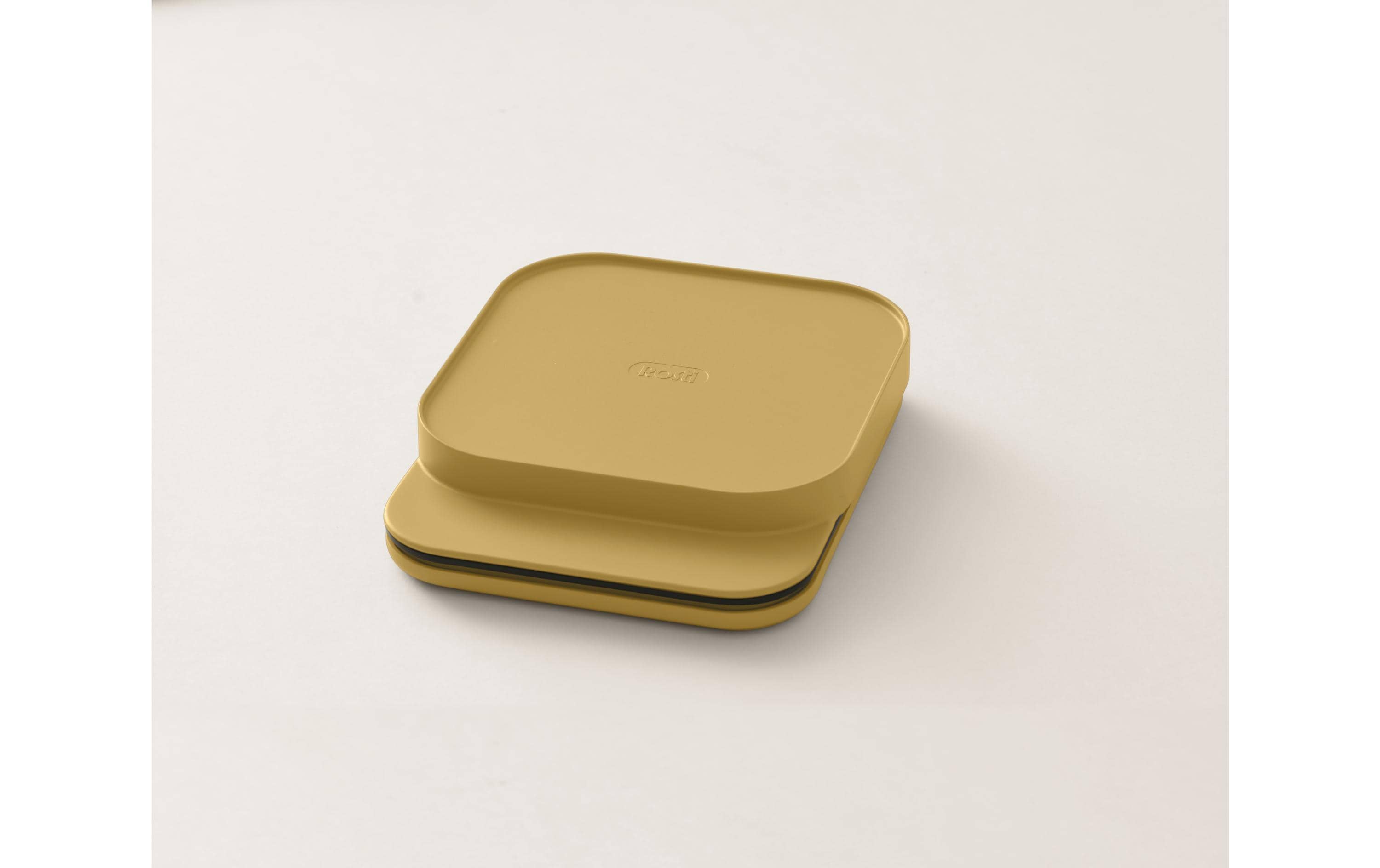 Messingbehälter, gestapelte Dose, Metallbox, rechteckige Dose, goldene Farbe