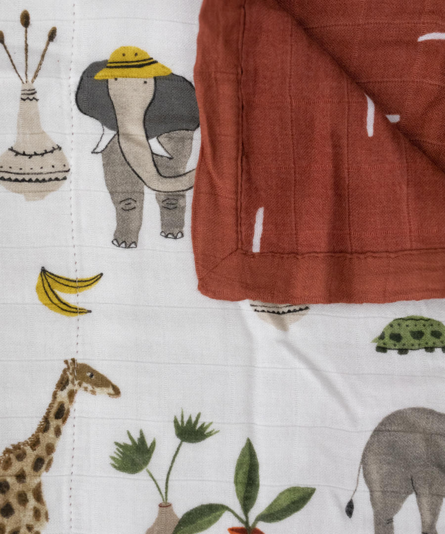 Deluxe Muslin Quilt - Safari Social