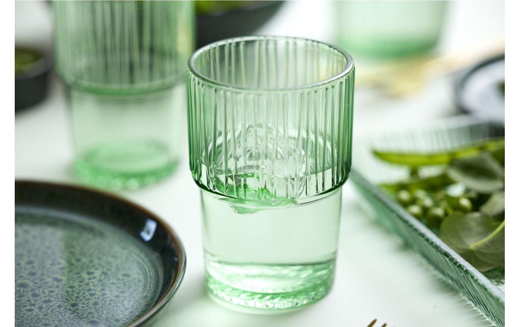 glas, trinkglas, grün, rippenmuster, transluzent