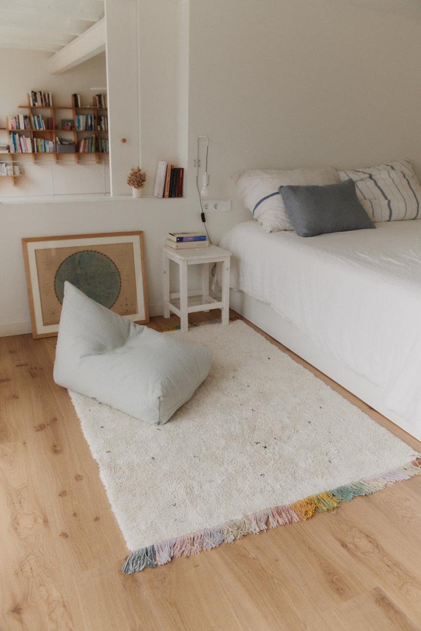 Dekoration für Zuhause, Teppich, Kissen, Mobiliar, Bett