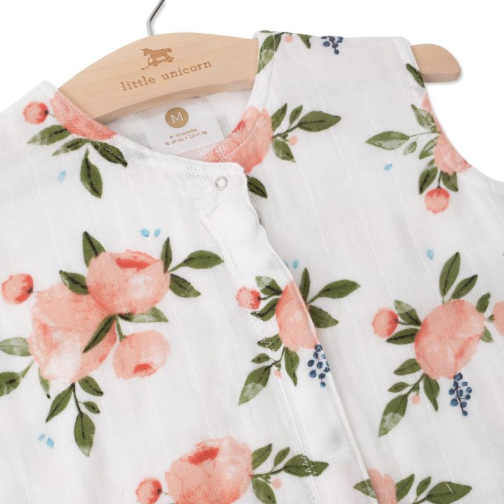 Cotton Muslin Sleeping Bag Gr. M - Watercolor Roses Cotton Muslin Sleeping Bag Gr. M - Watercolor Roses