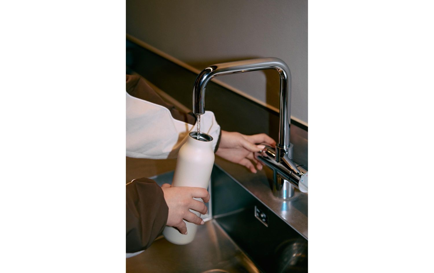 Trinkflasche, Aluminiumflasche, Kaltwasserflasche, Wasserflasche, Spenderöffner