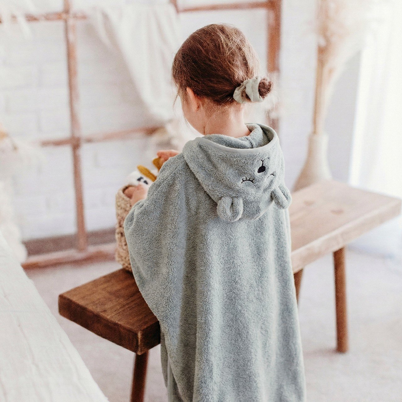 Kindercape, Kapuze, Fleece, Grau, Tiermotiv