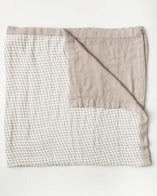 Deluxe Muslin Quilt - Houndstooth