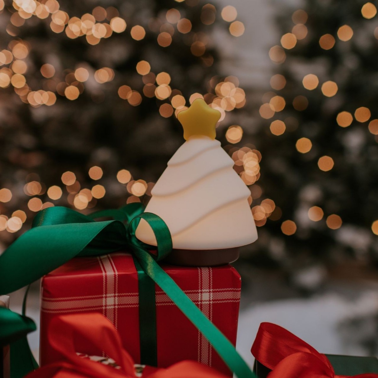 weihnachtsbaum-deko, stern, kerzenform, geschenkbox, grünes-band