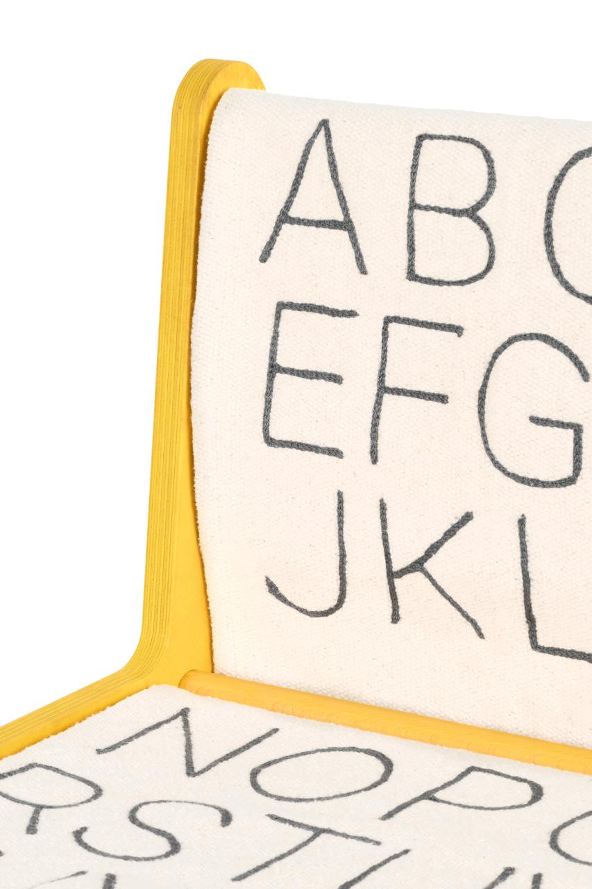 Kinderstuhl Sillita ABC Weißes Brett, Text