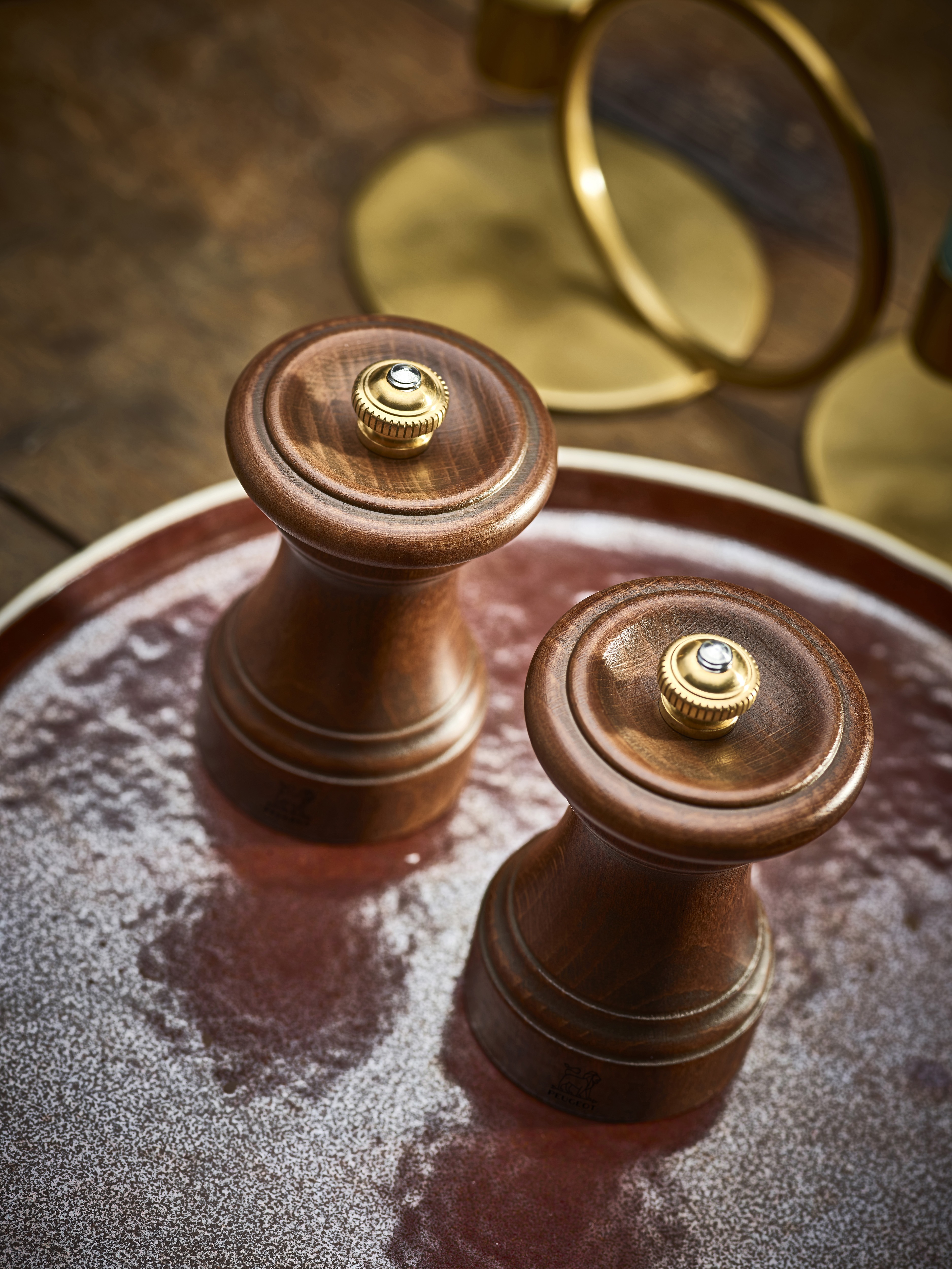 ANTIQUE Bistro Pfeffermühle 150 Jahre