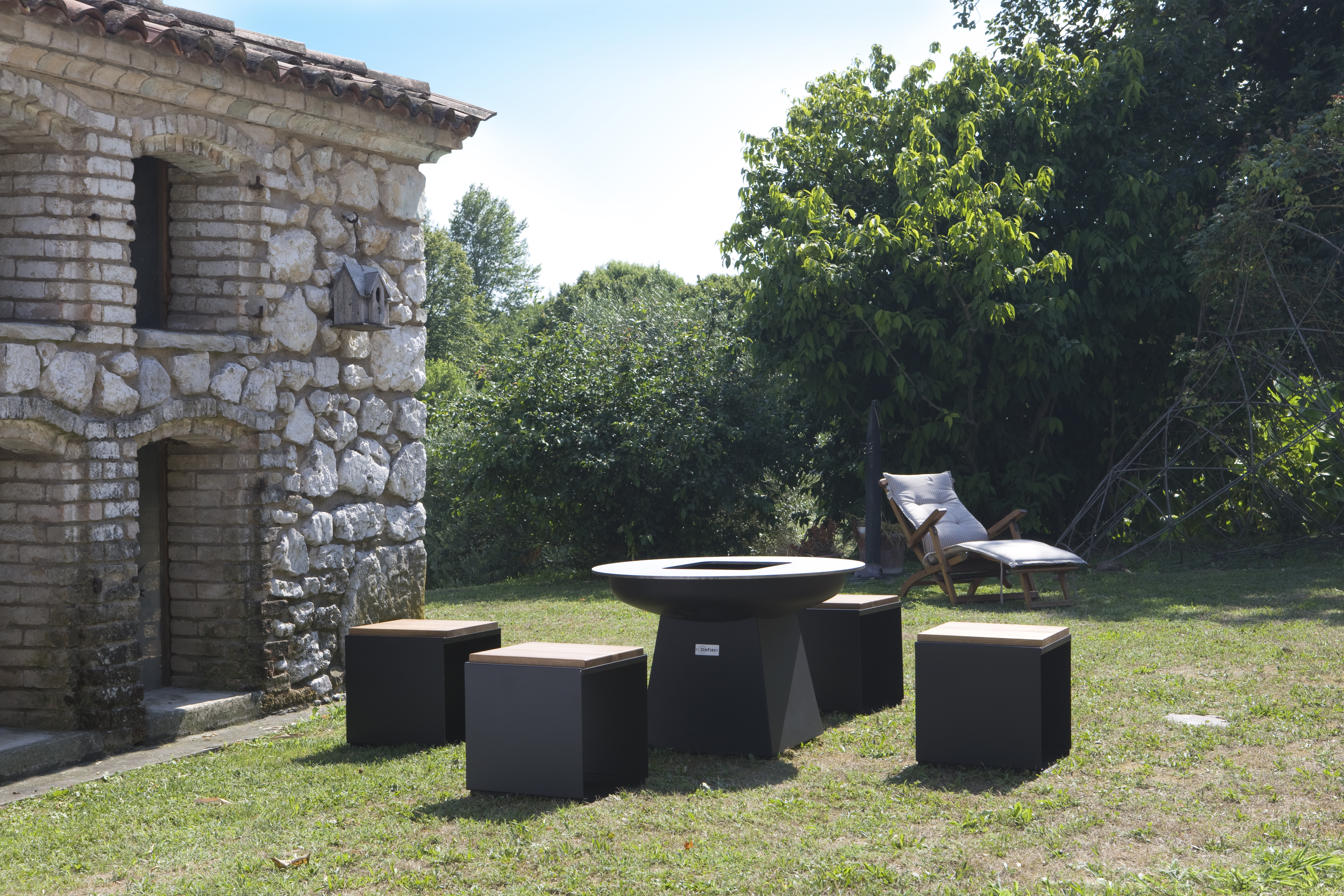 Quadratischer Hocker schwarz
